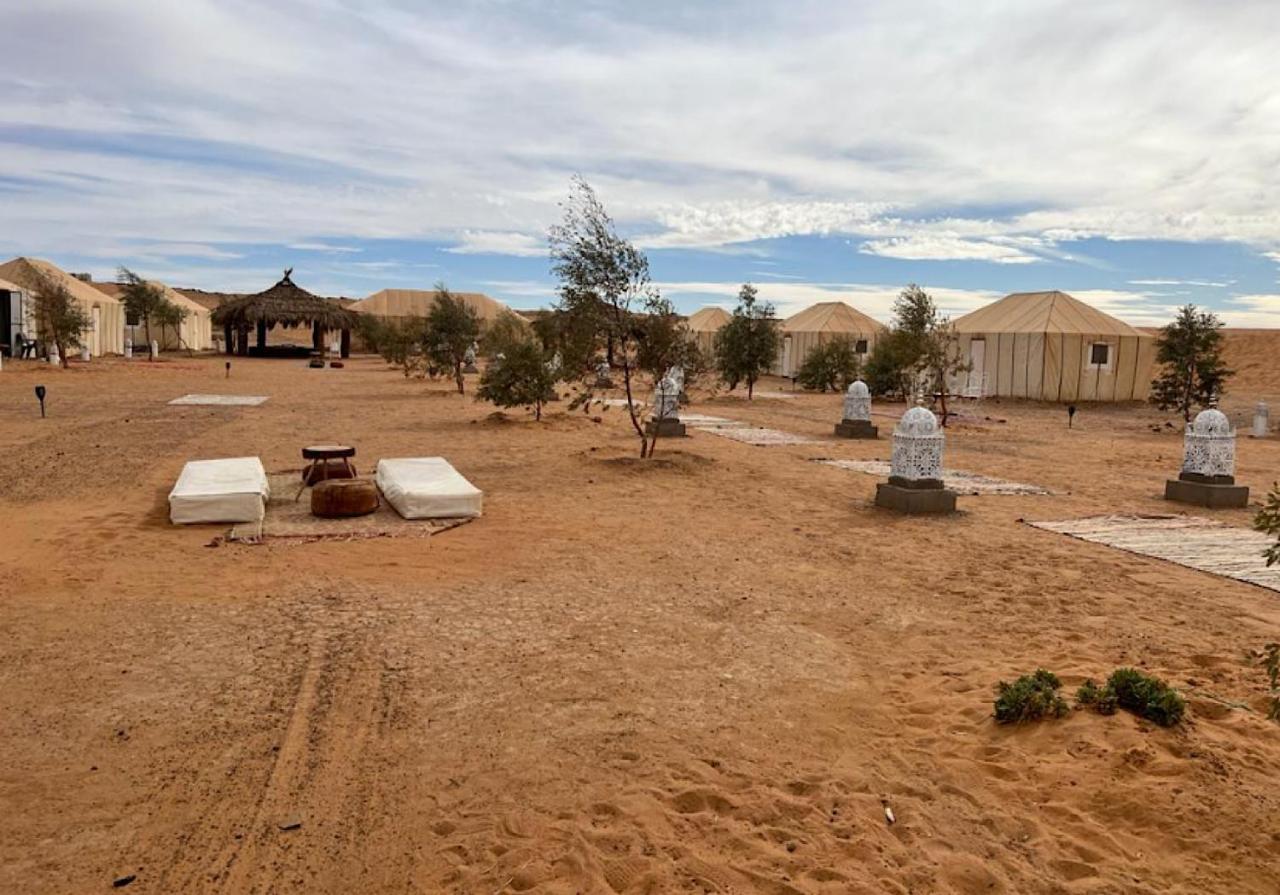 Sahara Traveling Camp Hotel Merzouga Buitenkant foto