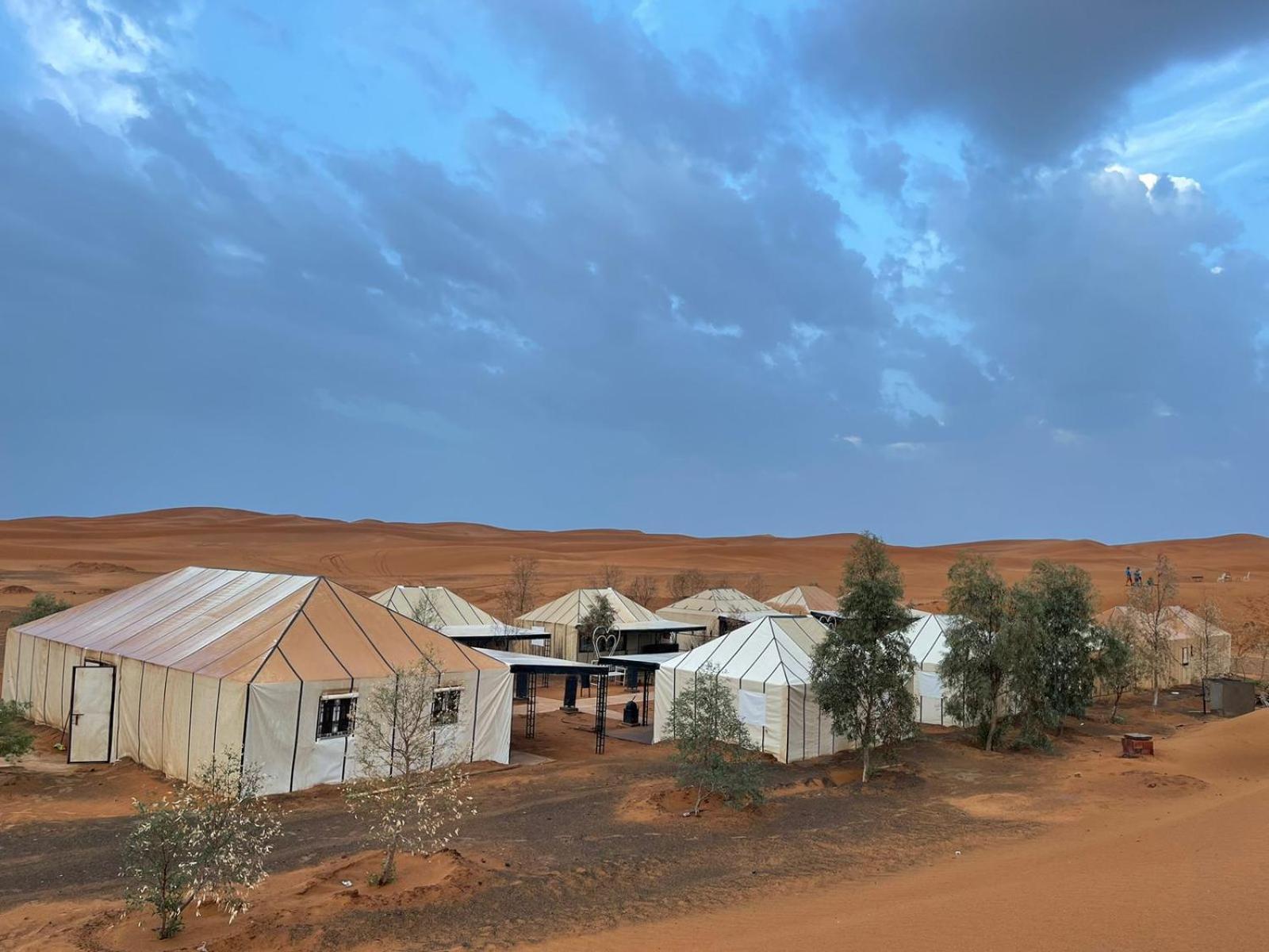 Sahara Traveling Camp Hotel Merzouga Buitenkant foto
